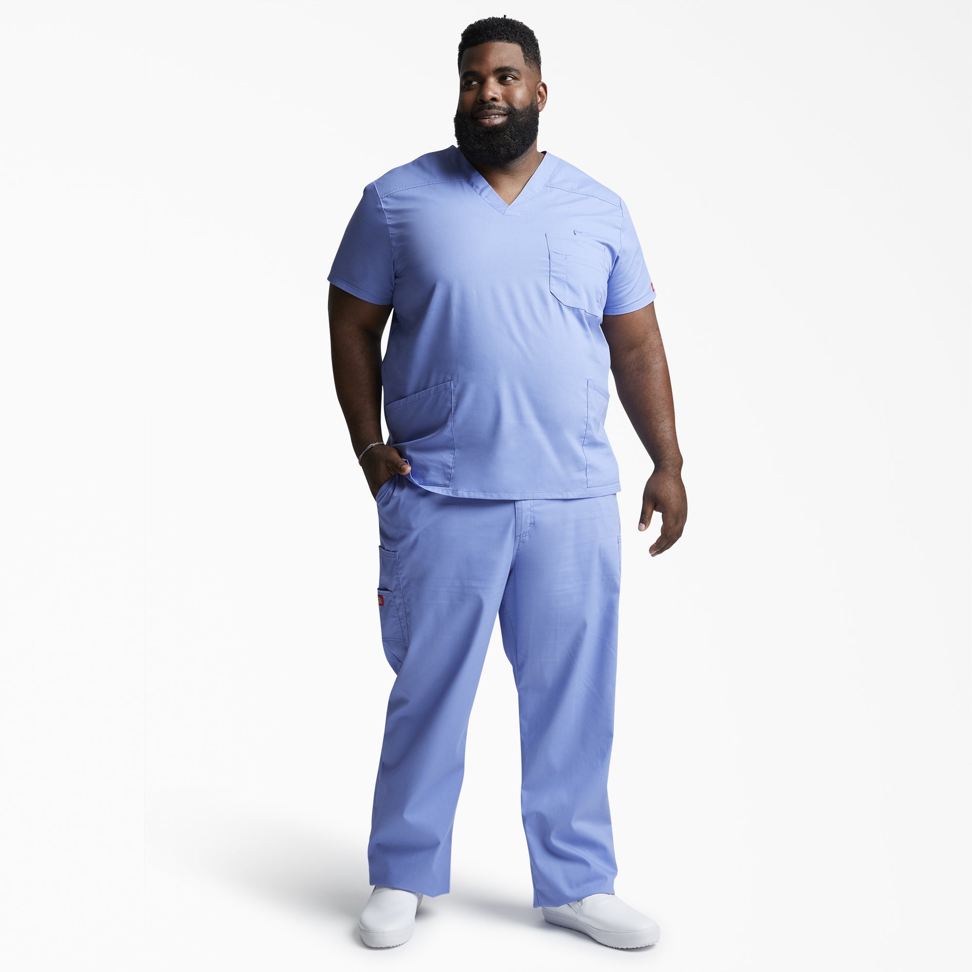 Men's EDS Signature V-Neck Scrub Top - 图片 4