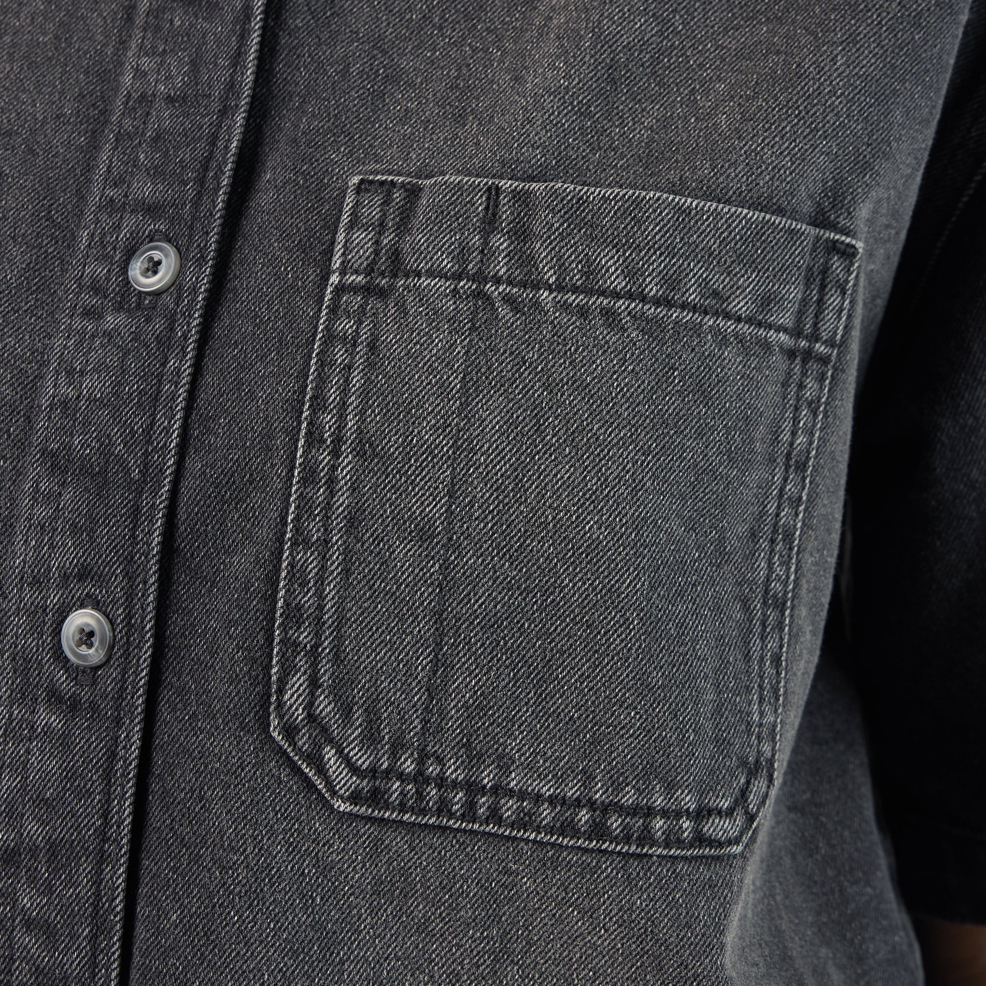 Women's Cropped Denim Work Shirt - 图片 6