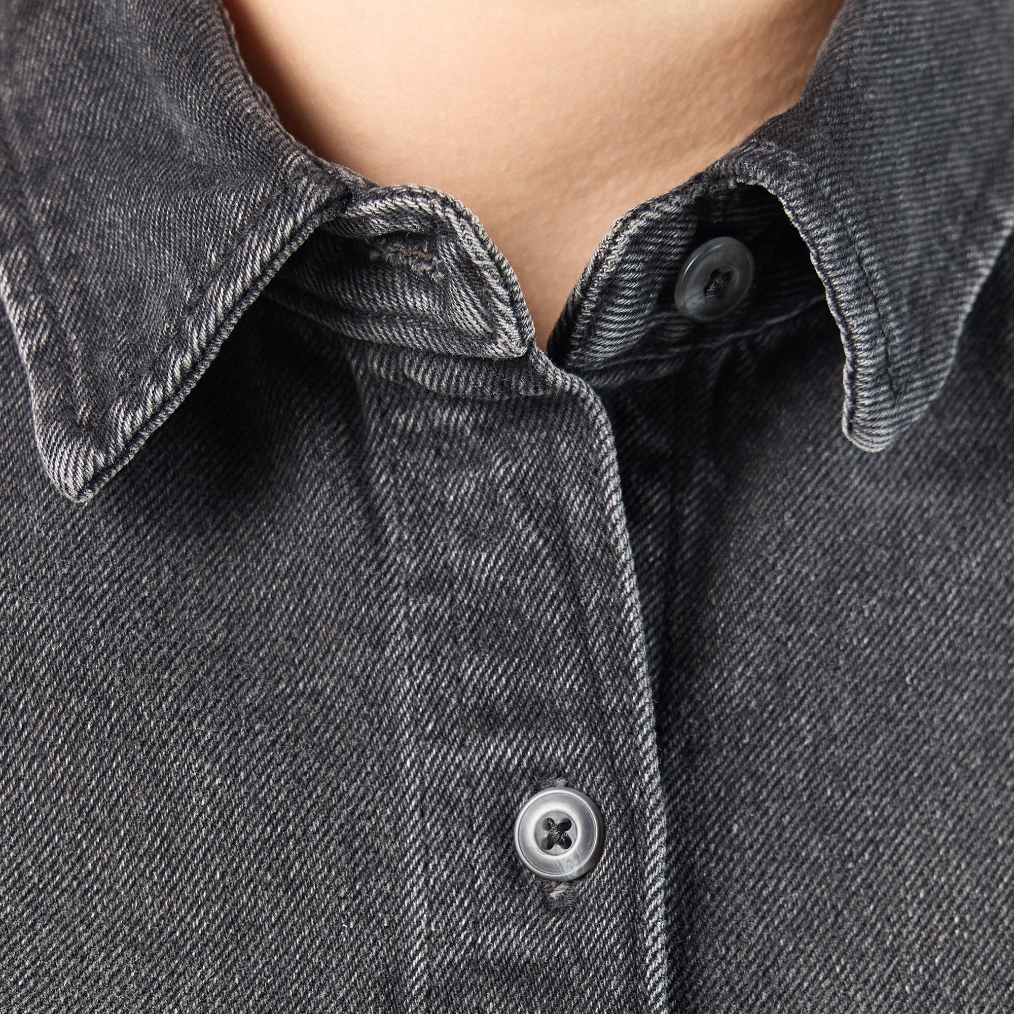 Women's Cropped Denim Work Shirt - 图片 7