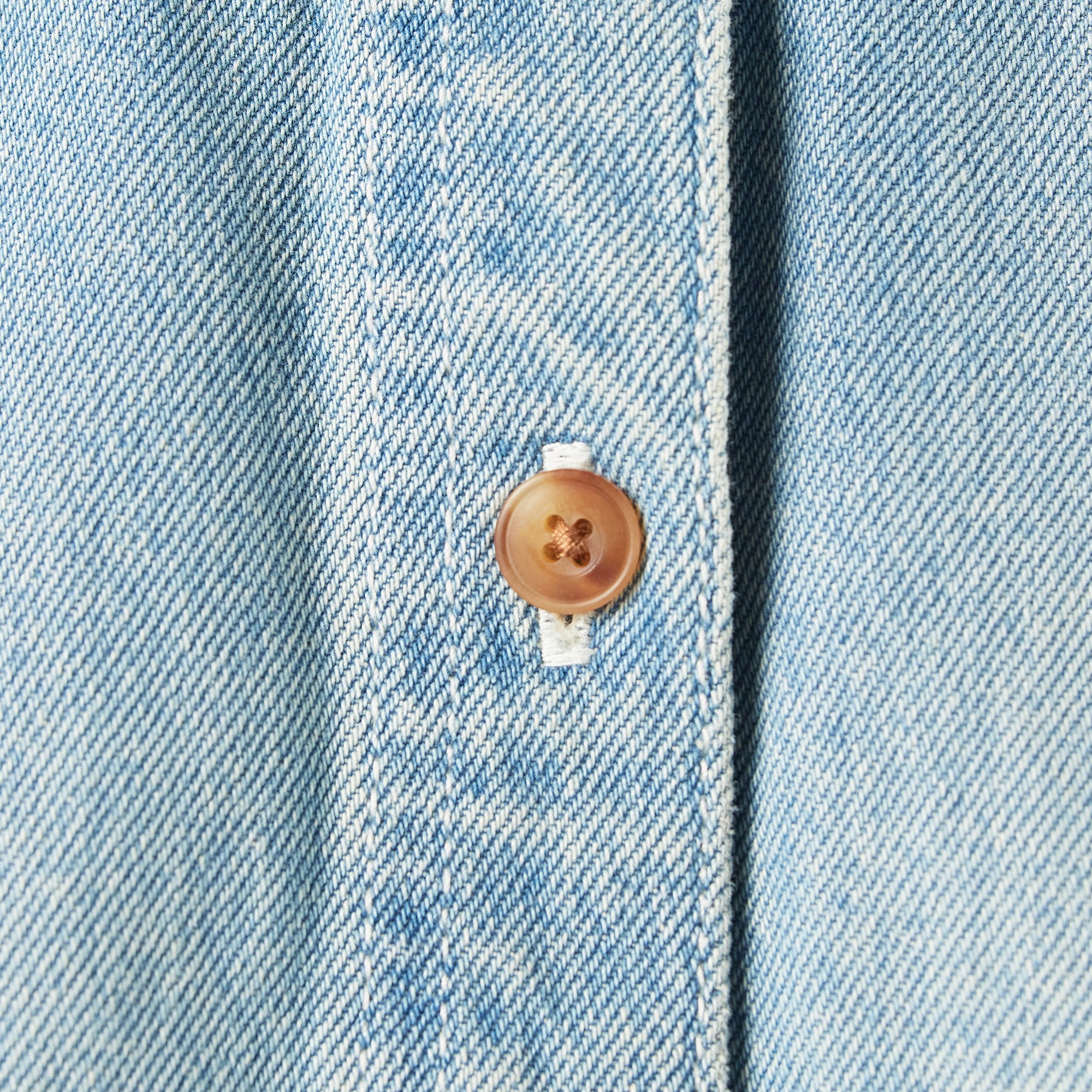 Women's Cropped Denim Work Shirt - 图片 6