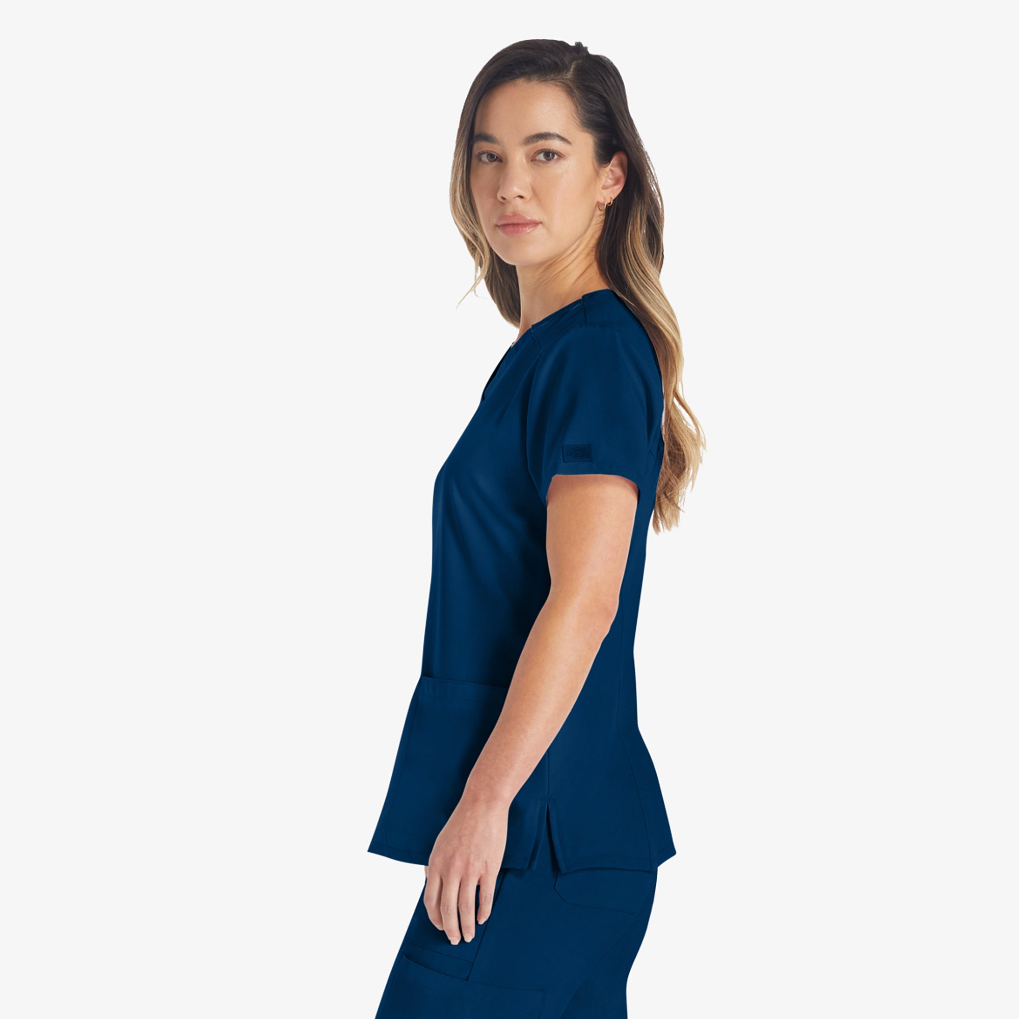 Women's EDS Essentials V-Neck Scrub Top - 图片 3