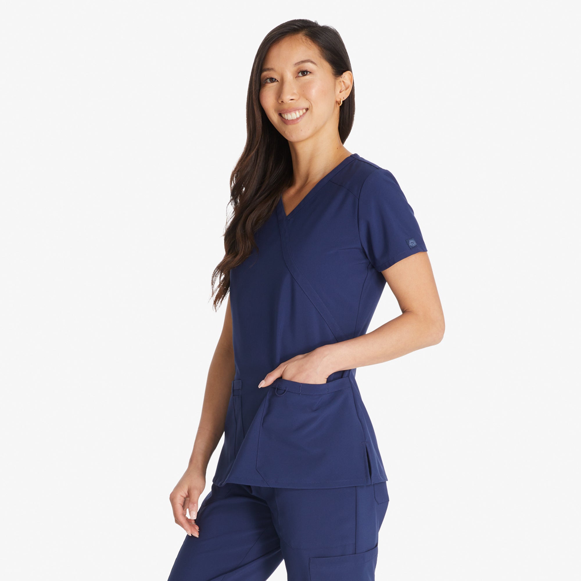 Women's EDS Essentials Mock Wrap Scrub Top - 图片 3