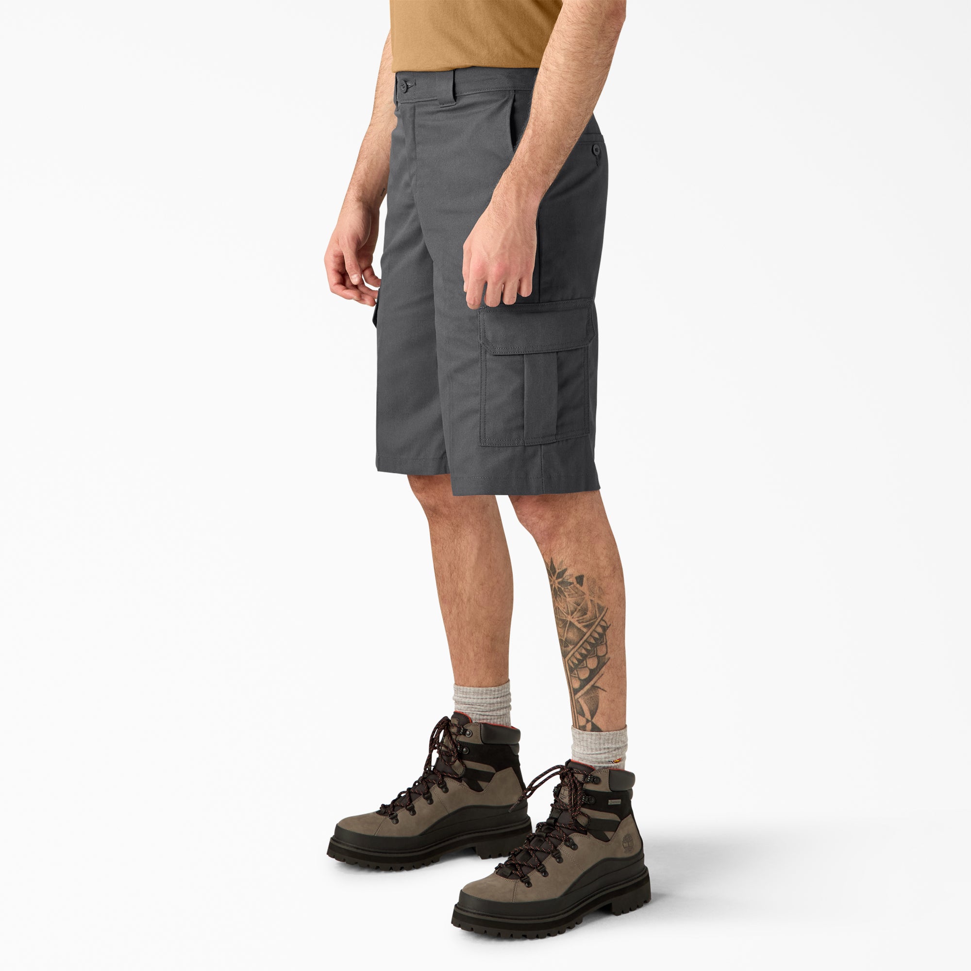 FLEX Relaxed Fit Cargo Shorts. 13 - 图片 3