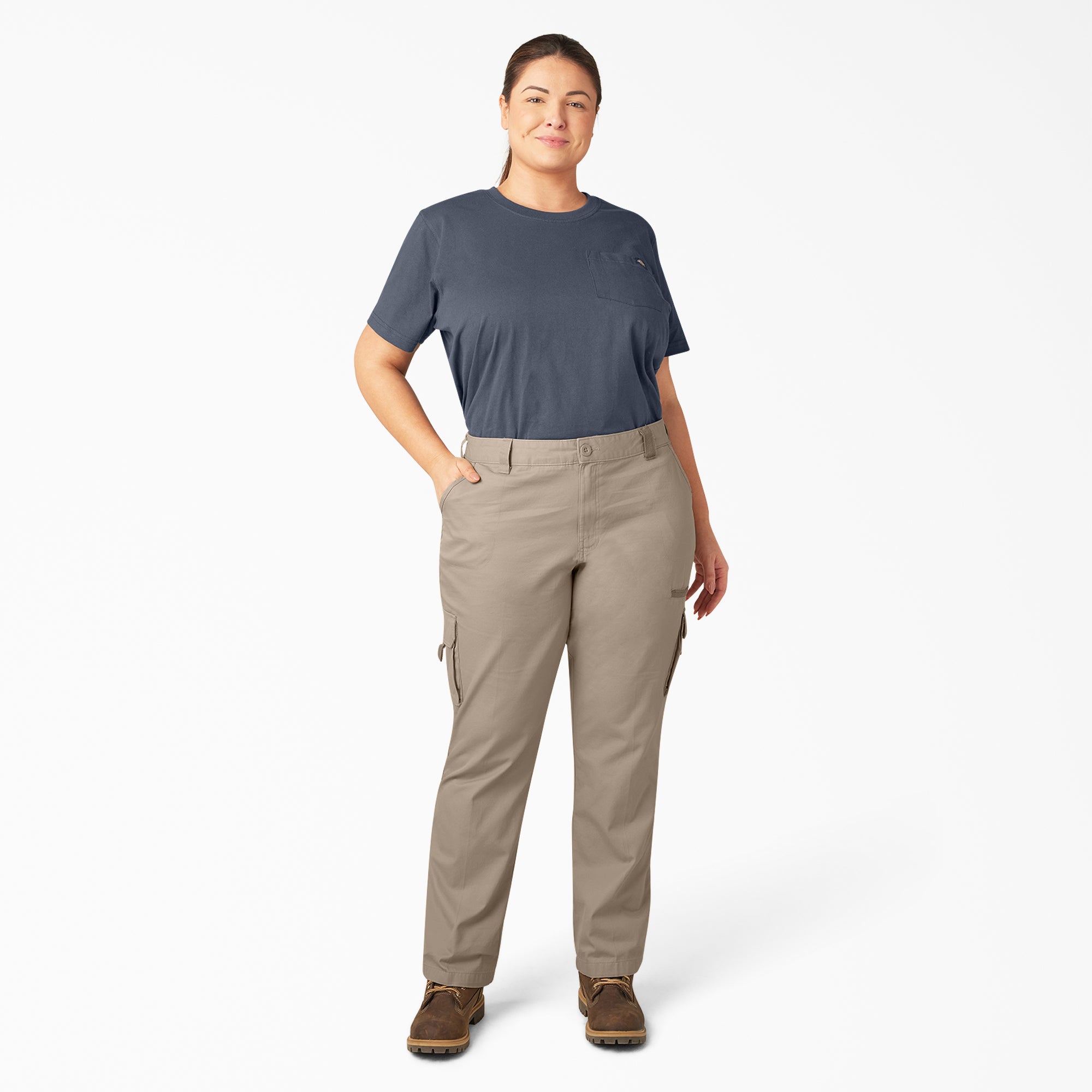 Women's Plus Relaxed Fit Cargo Pants - 图片 4