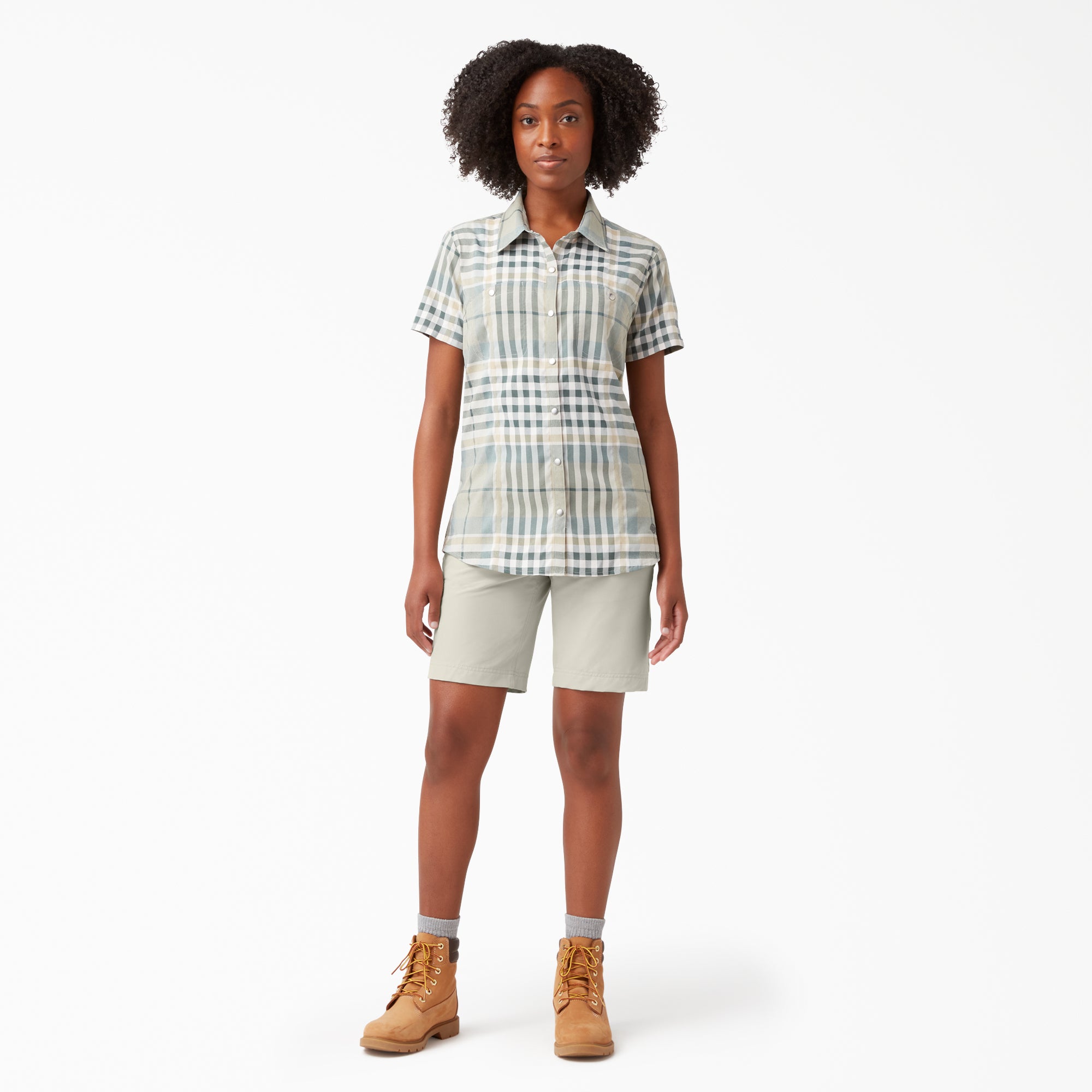 Women's Cooling Relaxed Fit Shorts. 9 - 图片 4